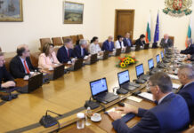 Заседание на Министерски съвет, премиерът Димитър Главчев е начело