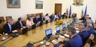 Заседание на Министерски съвет, премиерът Димитър Главчев е начело