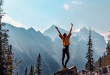 Жена в планина