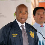 Ерик Адамс - кмет на Ню Йорк.