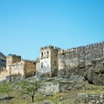 Замък в Грузия, туристи