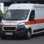 Чудо на пътя: 21-годишен оцеля след катастрофа и преобръщане край Русе Линейка, Спешна помощ