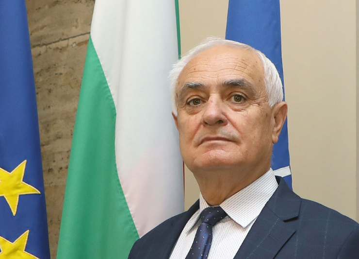 Необходимостта от повишаване на инвестициите в отбраната и изпълнението на