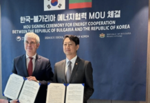 Министър Владимир Малинов и корейският му колега Ан Докгън