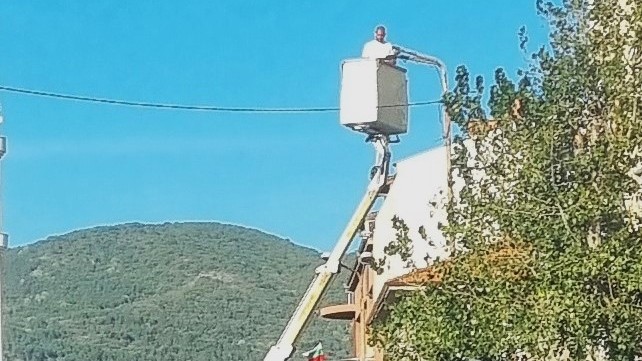 Ново модерно осветление е било монтирано на няколко пешеходни пътеки