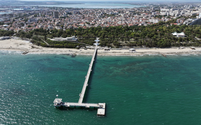 Морската градина и Моста в Бургас