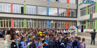 Откриване на учебната година в ОУ Антон Страшимиров (1)