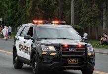 Полицейски патрул в Ротердам