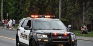 Полицейски патрул в Ротердам