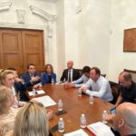 "Продължаваме промяната- Демократична България"