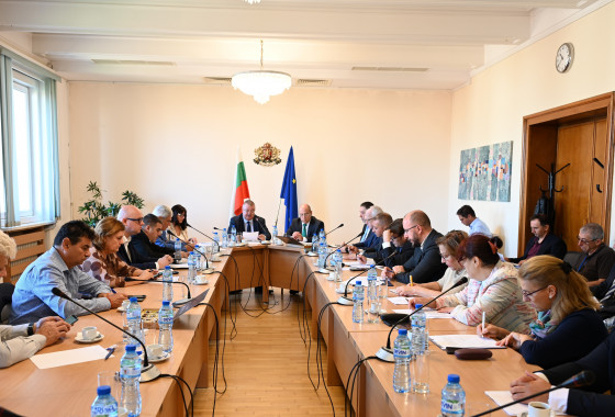 Министерството на труда и социалната политика МТСП счита че за