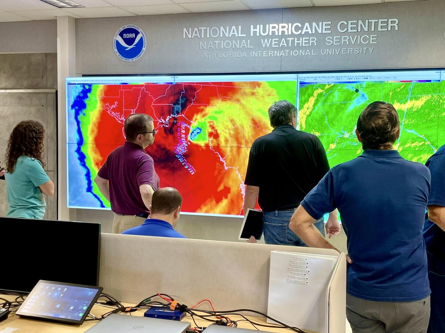 Урагани оставки случващото се в Близкия изток – това са