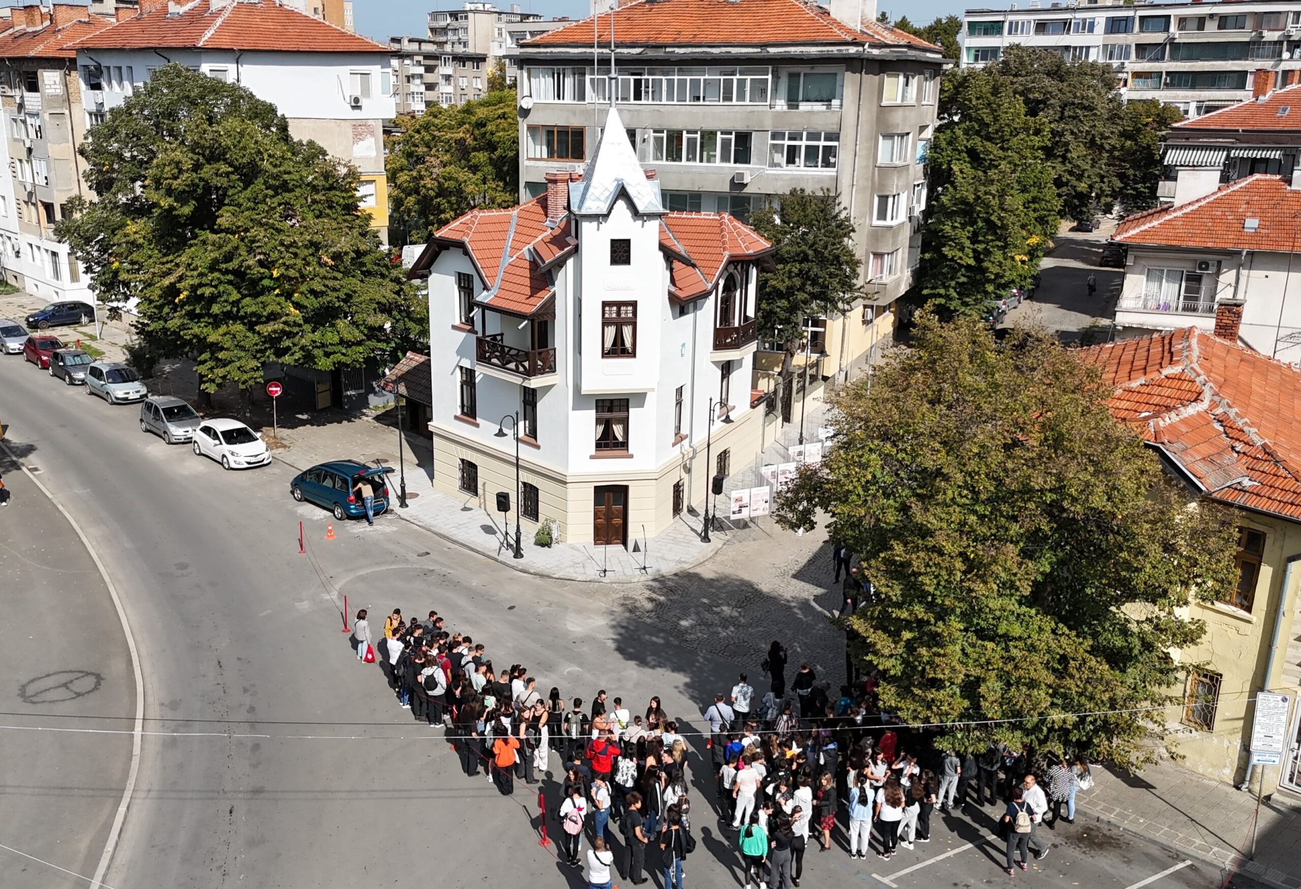 На 4 октомври фасадата на архитектурната забележителност Брънекова къща в