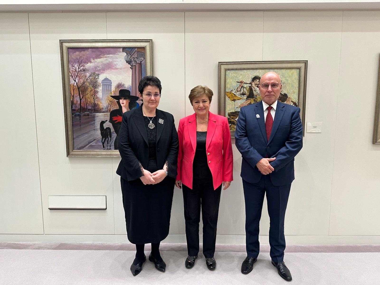 Заместник министър председателят и министър на финансите управителят на Димитър