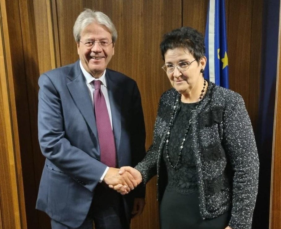 Зам министър председателят и министър на финансите на България Людмила Петкова