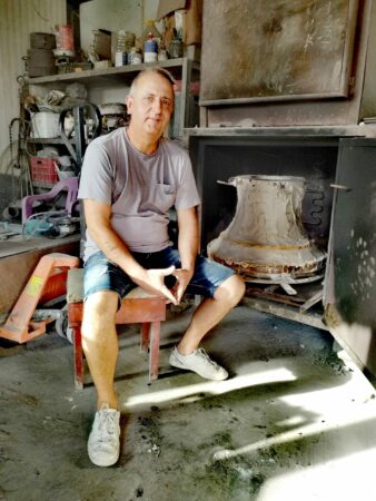 Виктор Лимонов Снимка Личен архив
Градът е Пловдив къщата и работилницата