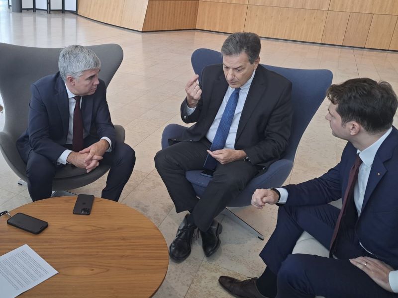 Инвестициите в енергийни мрежи и взаимната свързаност са от ключово