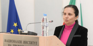 Министър Мария Павлова