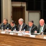 Министър Цоков при подписване на Меморандума във Враца