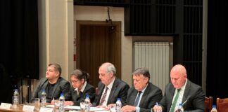 Министър Цоков при подписване на Меморандума във Враца