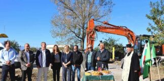 Първата копка