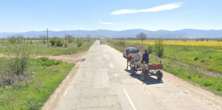 Път на село Костиево