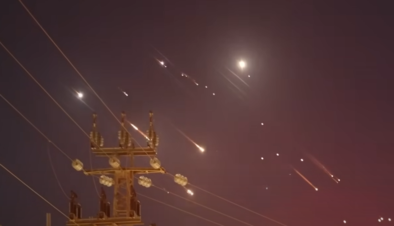 Категорично осъждаме продължаващите ракетни удари на Иран срещу Израел подкрепяме