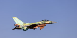 Тестови полет на първия български изтребител F-16 Block 70