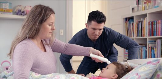 Антибиотика, Болно дете с пневмонията, вирус, грип