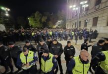 Протест пред Народния театър "Иван Вазов"