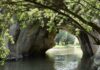 Скалният мост „Арката“ над река Вит