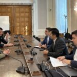 Среща между представители на таксиметровия бранш и "Продължаваме Промяната"