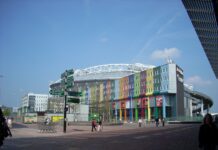 Стадион „Йохан Кройф Арена“ в Амстердам