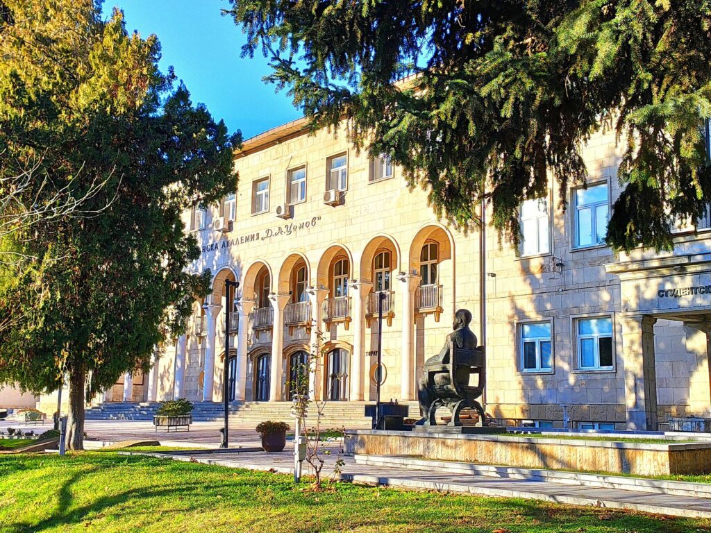 излезе с позиция по повод уволнението на проф д р Андрей