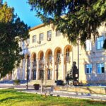 Стопанската академия