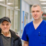 84-годишен мъж и д-р Димитър Пейчинов