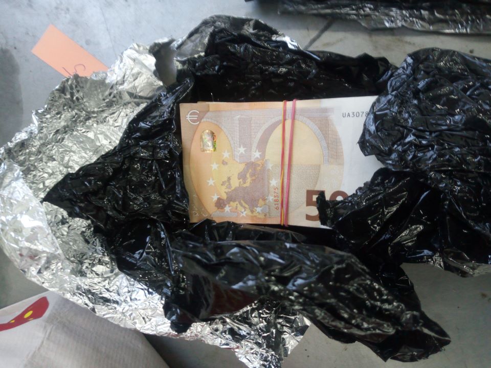 Под надзора на се водят действия по разследване за незаконно