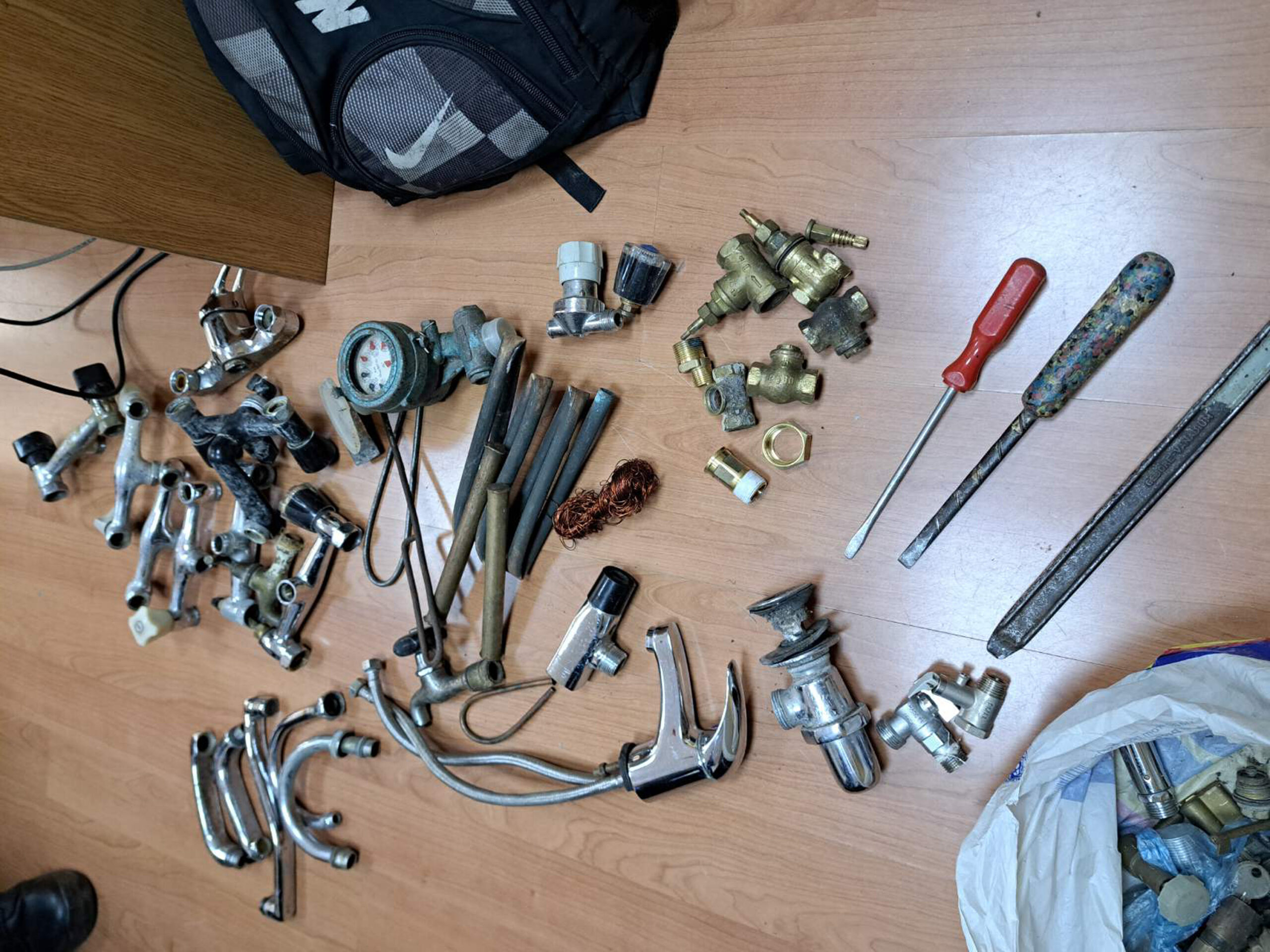 50 годишен криминално проявен и осъждан бургазлия извършител на множество взломни