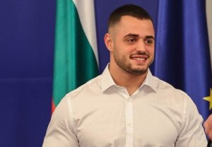 Карлос Насар