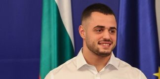 Карлос Насар