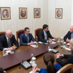 Консултациите