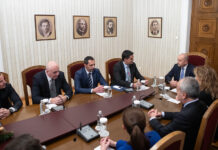 Консултациите