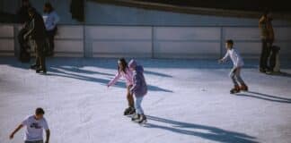 Ледена пързалка