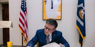 Майк Джонсън