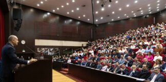 Румен Радев и студенти