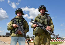 Руски войници