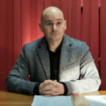 Иван Иванов