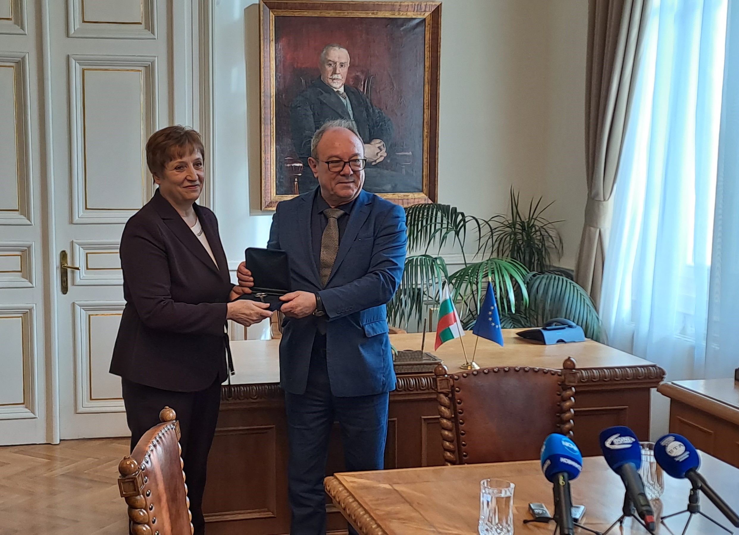 Чл кор Евелина Славчева встъпи в длъжност като председател на