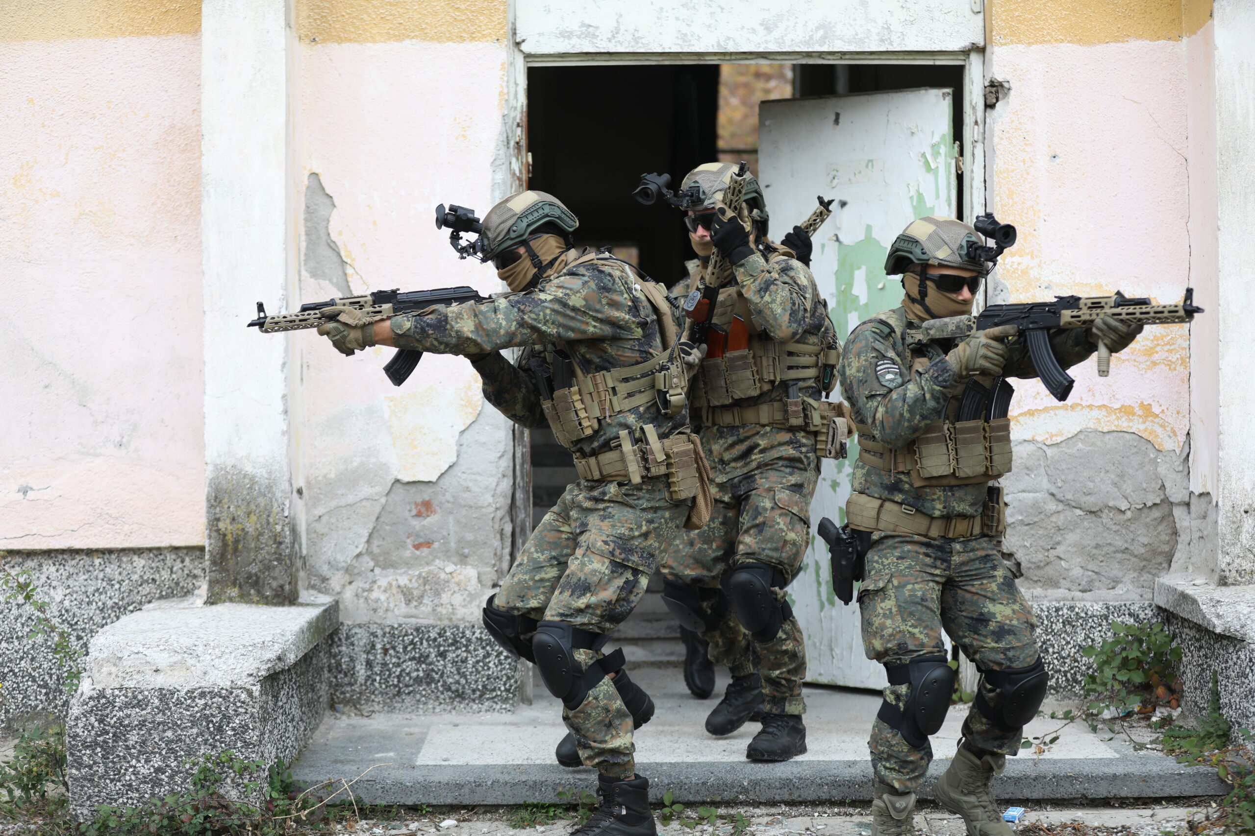 На 27 декември се навършват 21 години от трагичната атака