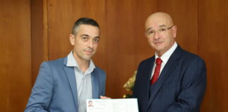 Връчването на свидетелствата